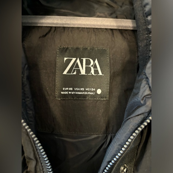 Zara Oversized Puffer Vest - Picture 6 of 9